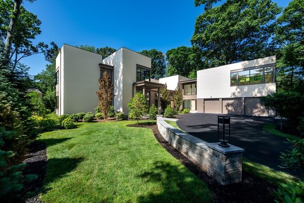 Backyard, Exterior, Facade, Modern