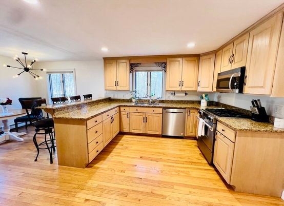 Dining room, Interior, Kitchen, Pendant Lights, Recessed Lighting, Stainless Steel Appliances, Wood Texture Flooring