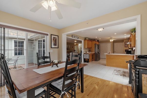 Dining room, Interior, Kitchen, Recessed Lighting, Wood Texture Flooring