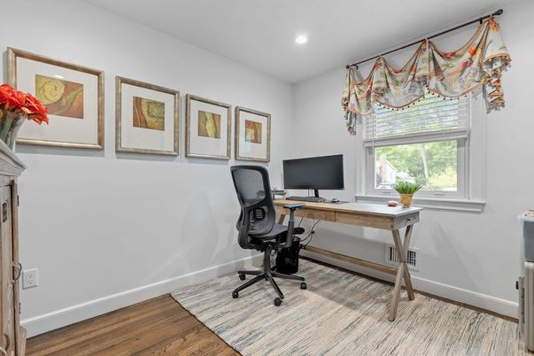 Home Office, Interior, Recessed Lighting, Wood Texture Flooring