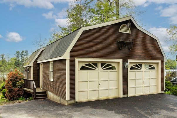 Detached Garage, Exterior