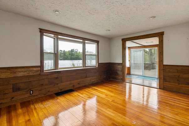 Empty room, Interior, Recessed Lighting, Wood Texture Flooring, Wooden Walls
