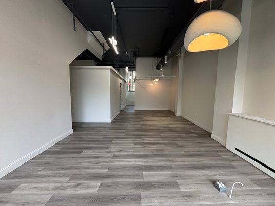Interior, Pendant Lights, Wood Texture Flooring