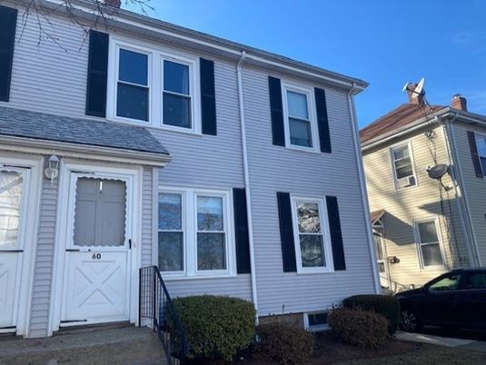 Exterior, Facade, Rowhouse