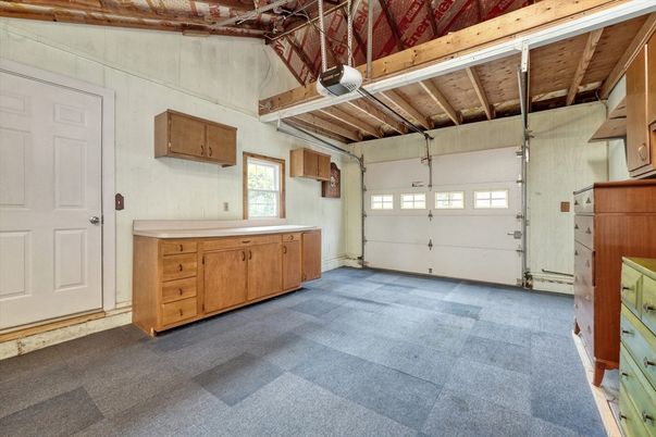 Garage, Interior, Wooden Beams, Wooden Ceilings