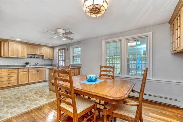 Dining room, Interior, Kitchen, Recessed Lighting, Wood Texture Flooring