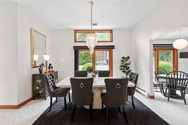Dining room, Interior, Marble, Pendant Lights