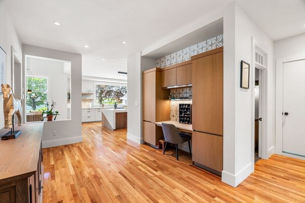 Home Office, Interior, Recessed Lighting, Wood Texture Flooring