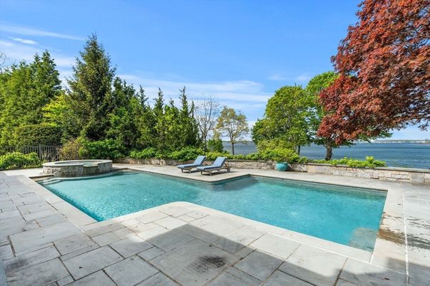 Exterior, Pool, Water