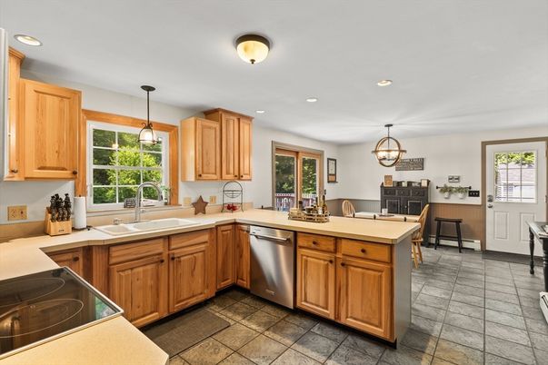 Dining room, Interior, Kitchen, Pendant Lights, Recessed Lighting