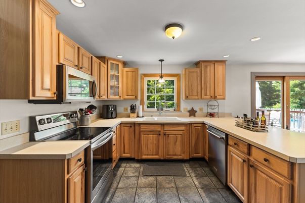 Interior, Kitchen, Pendant Lights, Recessed Lighting, Stainless Steel Appliances