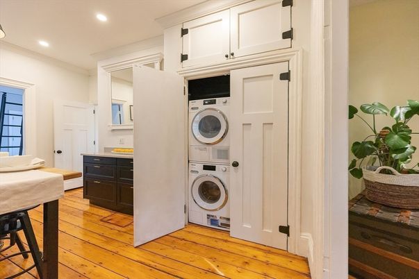 Interior, Recessed Lighting, Utility Closets, Washer, Wood Texture Flooring