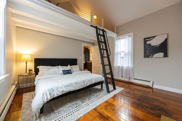 Bedroom, Fitness Equipment, Interior, Wood Texture Flooring
