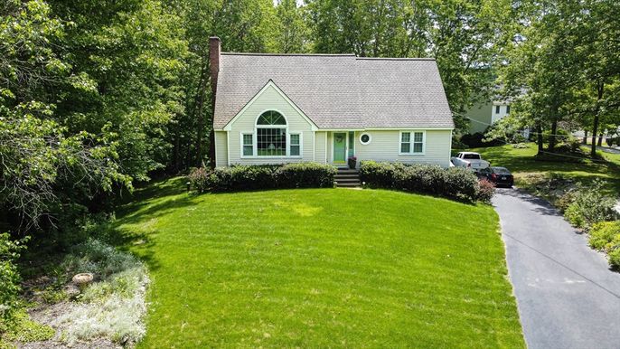 Backyard, Exterior, Facade, Cape Cod