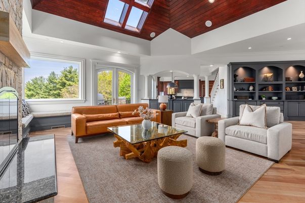 Interior, Living room, Pendant Lights, Recessed Lighting, Wooden Ceilings, Wood Texture Flooring