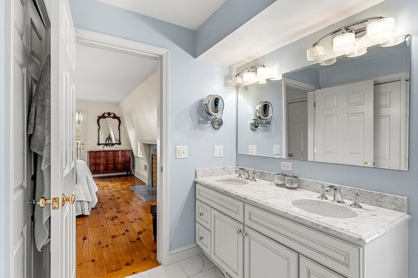 Bathroom, Dual Sink Vanities, Interior, Wood Texture Flooring