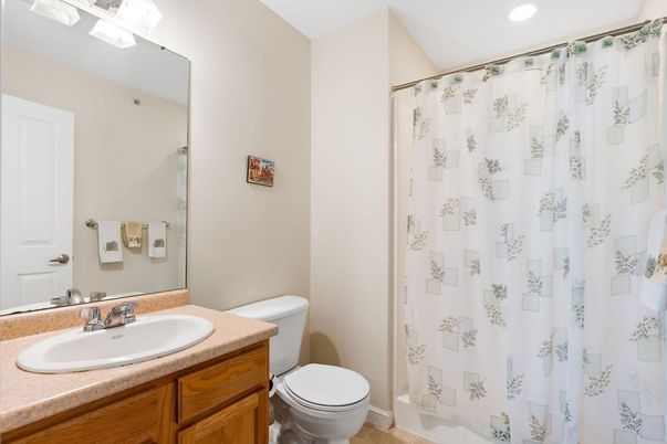 Bathroom, Interior, Recessed Lighting