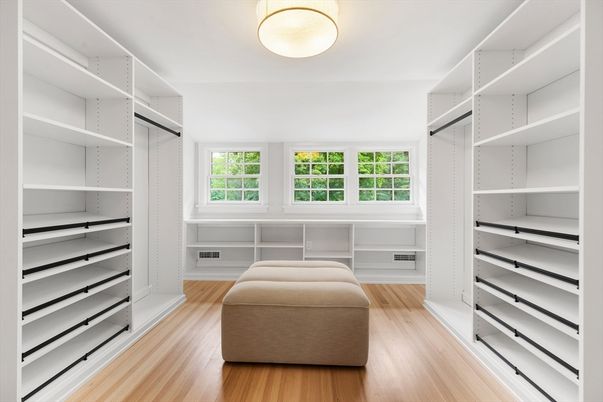 Interior, Walk-in Closets, Wood Texture Flooring