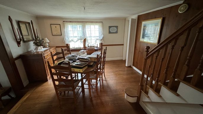 Dining room, Interior, Wood Texture Flooring