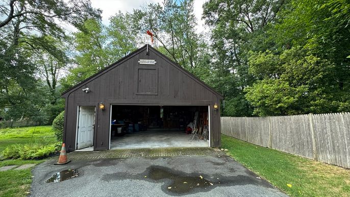 Backyard, Detached Garage, Exterior