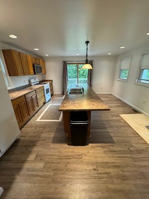 Interior, Kitchen, Pendant Lights, Recessed Lighting, Wood Texture Flooring