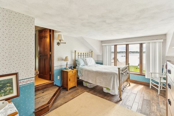 Bedroom, Interior, Water, Wood Texture Flooring