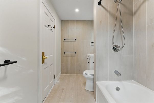 Bathroom, Interior, Recessed Lighting, Wood Texture Flooring