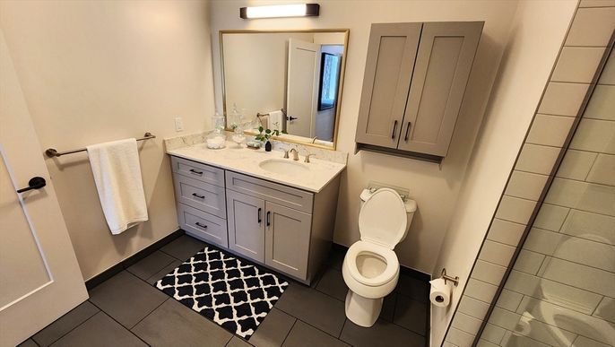 Bathroom, Interior