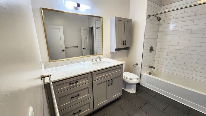 Bathroom, Dual Sink Vanities, Interior