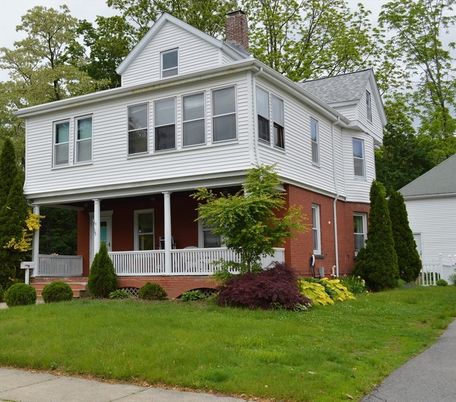 Exterior, Facade, Brick Facade, Farmhouse
