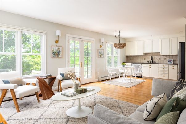 Dining room, Interior, Kitchen, Living room, Pendant Lights, Wood Texture Flooring