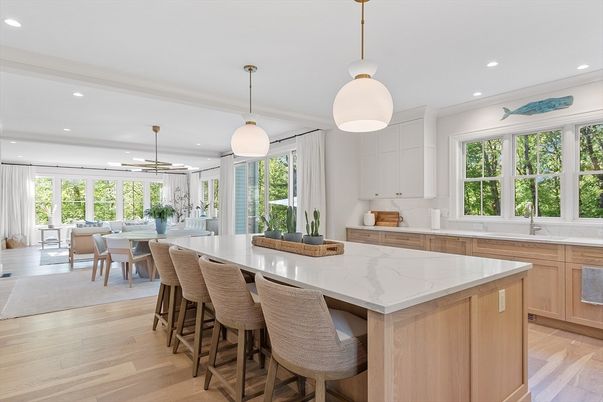 Dining room, Interior, Kitchen, Pendant Lights, Recessed Lighting, Wood Texture Flooring