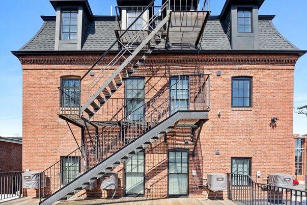 Exterior, Facade, Brick Facade, Rowhouse