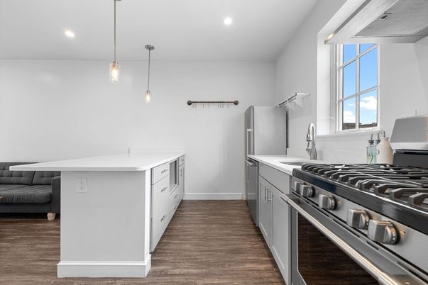 Interior, Kitchen, Pendant Lights, Recessed Lighting, Wood Texture Flooring