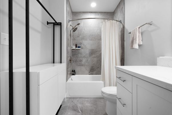 Bathroom, Interior, Recessed Lighting