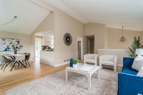 Chandelier, Dining room, Interior, Kitchen, Living room, Recessed Lighting, Wood Texture Flooring