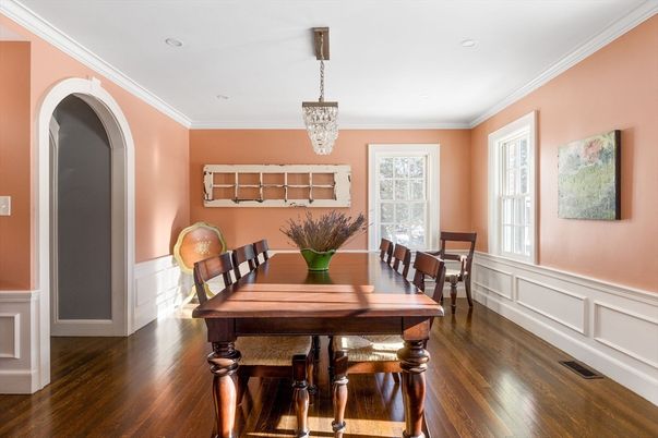 Chandelier, Dining room, Interior, Recessed Lighting, Wood Texture Flooring