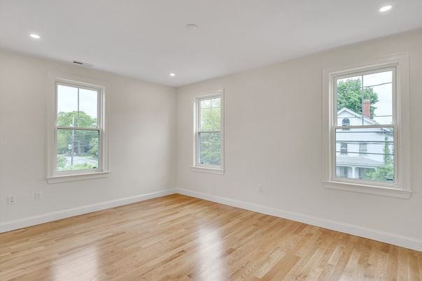 Empty room, Interior, Recessed Lighting, Wood Texture Flooring