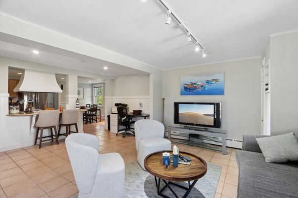 Dining room, Interior, Kitchen, Living room, Recessed Lighting