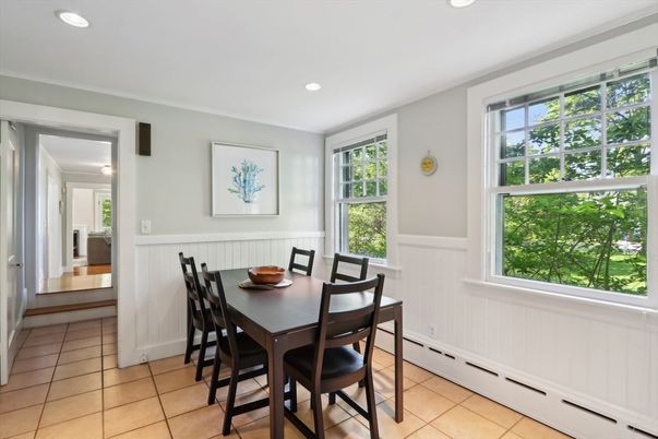 Dining room, Interior, Recessed Lighting