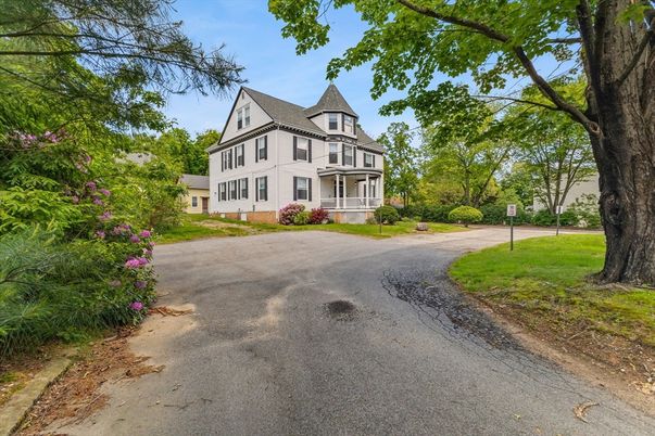 Backyard, Exterior, Facade, Queen Anne Victorian