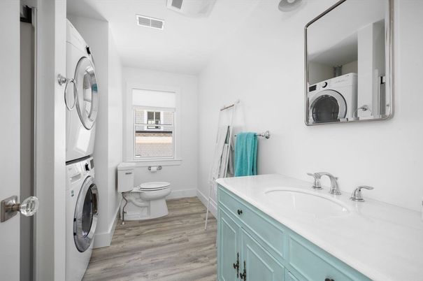 Bathroom, Interior, Utility Closets, Washer, Wood Texture Flooring
