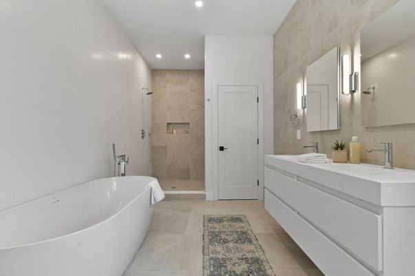 Bathroom, Dual Sink Vanities, Free Standing Baths, Interior, Recessed Lighting