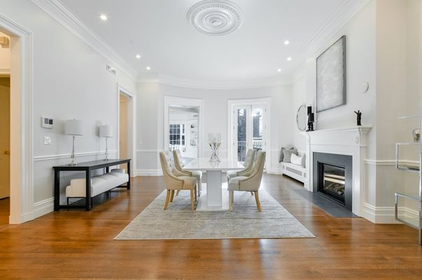 Dining room, Fireplace, Interior, Recessed Lighting, Wood Texture Flooring