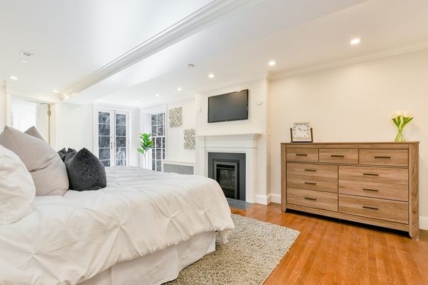 Bedroom, Fireplace, Interior, Recessed Lighting, Wood Texture Flooring