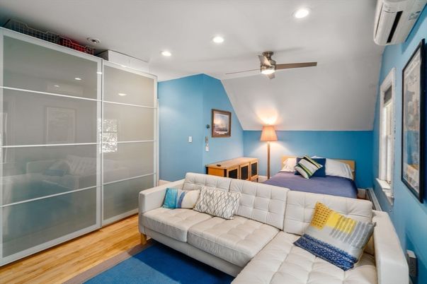 Bedroom, Interior, Living room, Recessed Lighting, Wood Texture Flooring