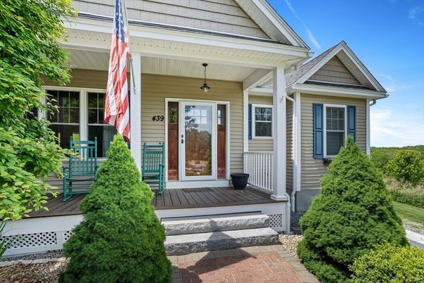 Exterior, Facade, American Craftsman