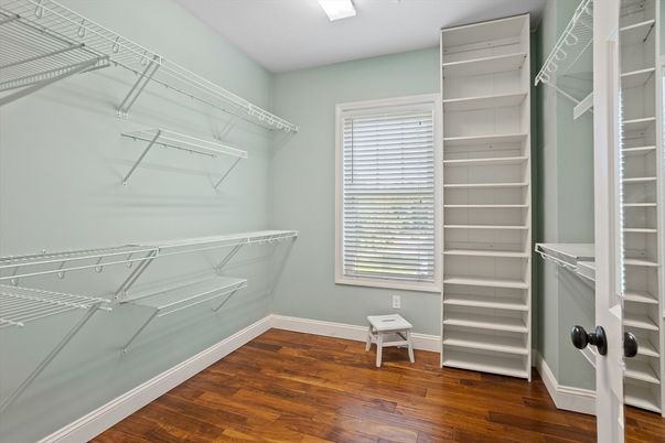 Interior, Walk-in Closets, Wood Texture Flooring