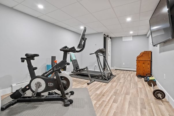 Fitness Equipment, Interior, Recessed Lighting, Wood Texture Flooring