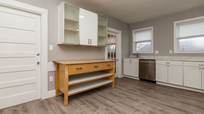 Interior, Kitchen, Recessed Lighting, Wood Texture Flooring